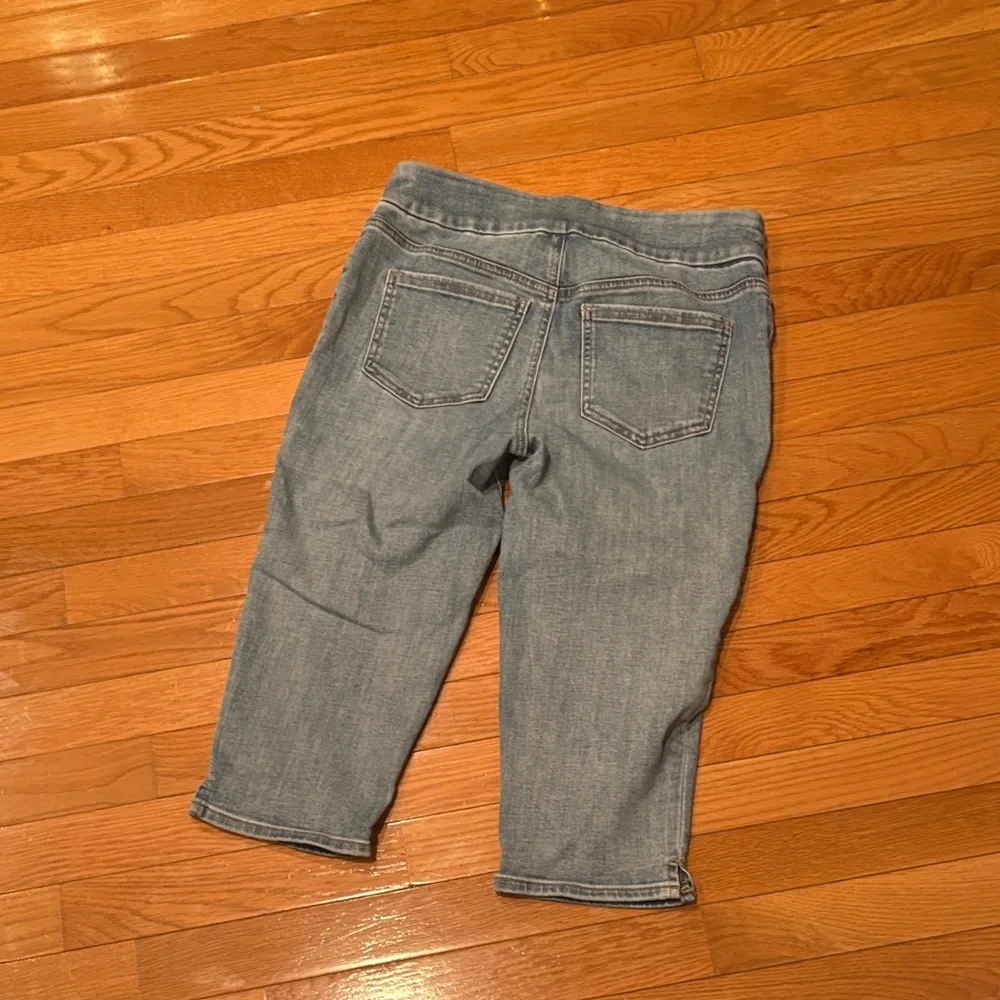 Chico's Light Blue Cropped Jeans - Picture 6 of 6